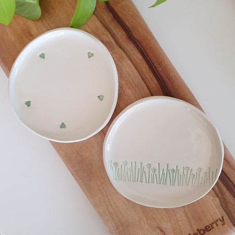 Brisbane Gifting Caroline C Stockist Ceramics Gold Coast Artisan Hampers Gifts Tourist Gifts Green Hearts Green Sage Flowers 