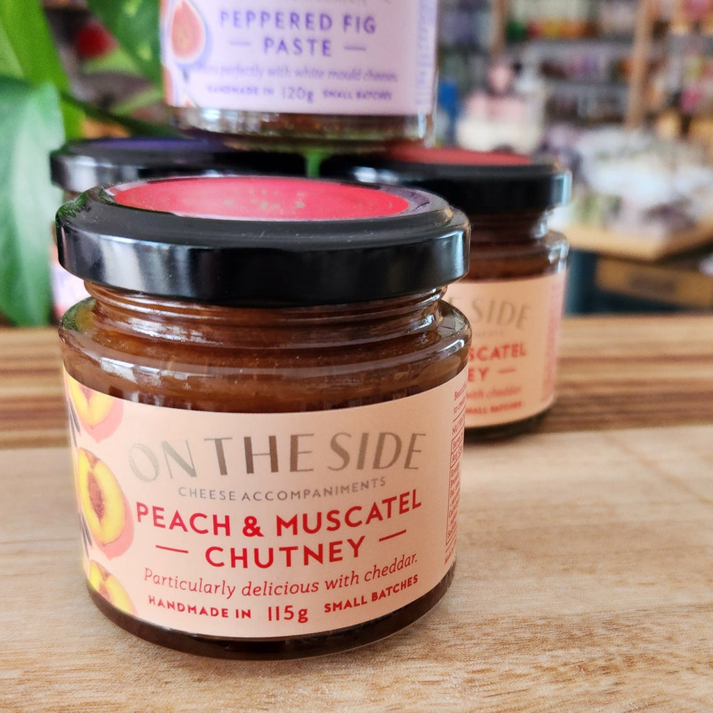 On the Side - Peach & Muscatel Chutney 115g - Mumbleberry 9359378000008 Crackers & Cheese Accompaniments